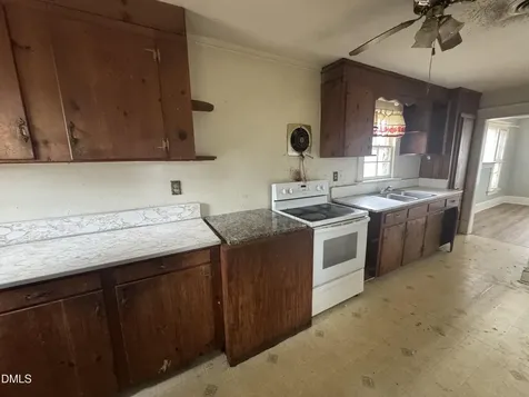212 S Sixth Street Smithfield NC 27577