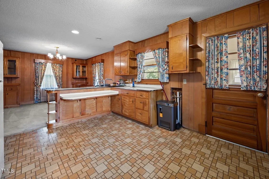 4804 Spring Forest Road Raleigh NC 27616