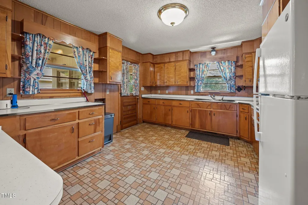4804 Spring Forest Road Raleigh NC 27616