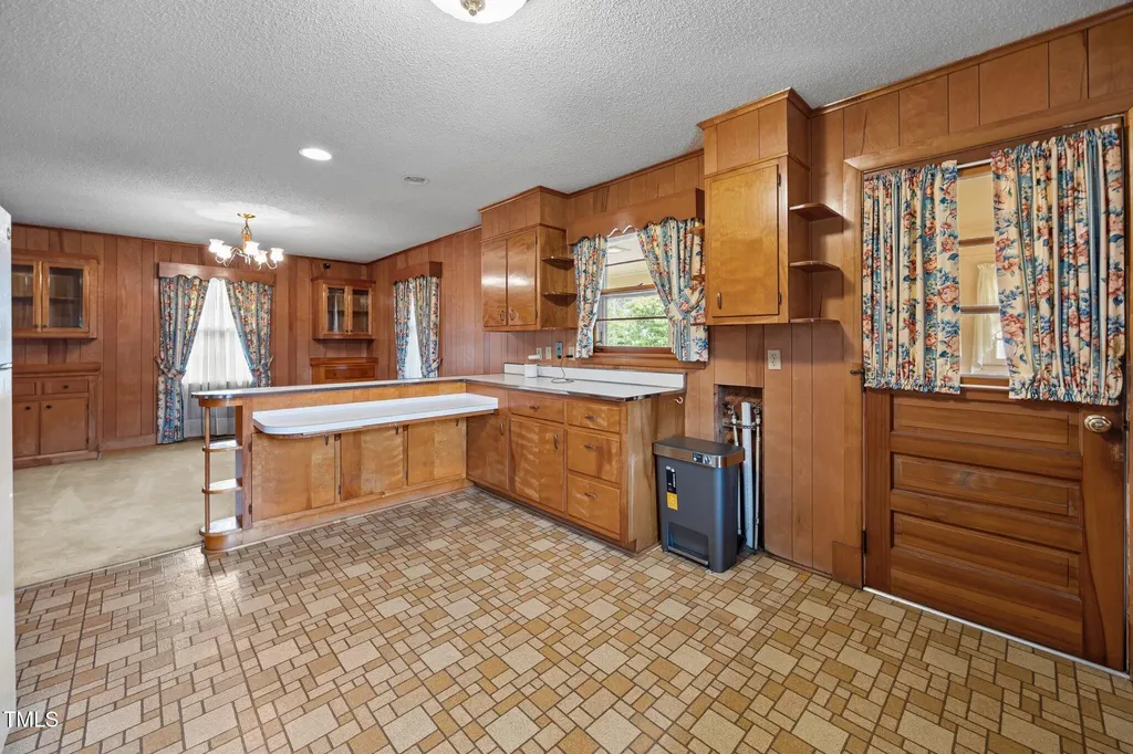 4804 Spring Forest Road Raleigh NC 27616