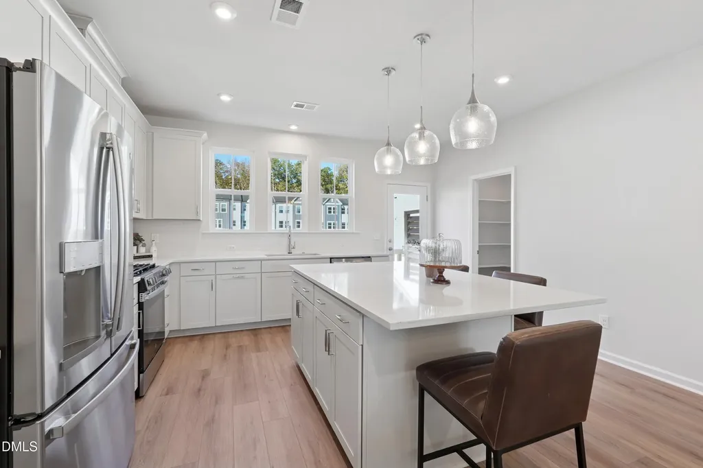 1041 Zelkova Lane Chapel Hill NC 27517