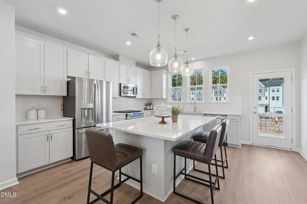 1041 Zelkova Lane Chapel Hill NC 27517