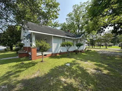 429 5th & Brogden Road Smithfield NC 27577