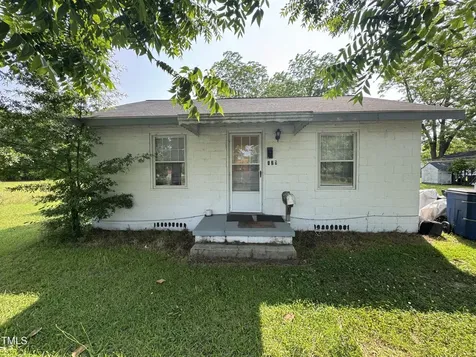 429 5th & Brogden Road Smithfield NC 27577