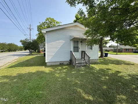 429 5th & Brogden Road Smithfield NC 27577