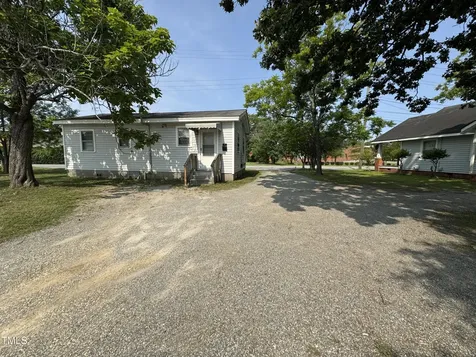 429 5th & Brogden Road Smithfield NC 27577