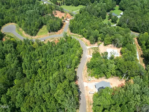 2906 Forest Creek Lane Mebane NC 27302