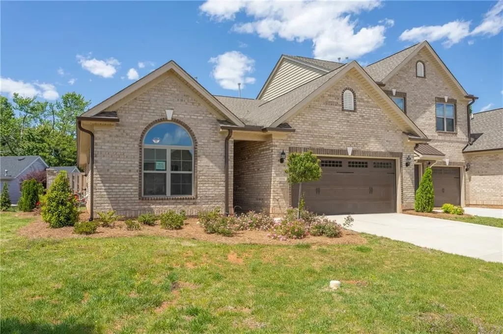 1041 Bonanza Lane Mebane NC 27302