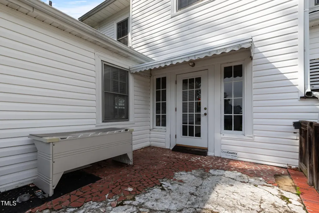 201 S Orange Avenue Dunn NC 28334