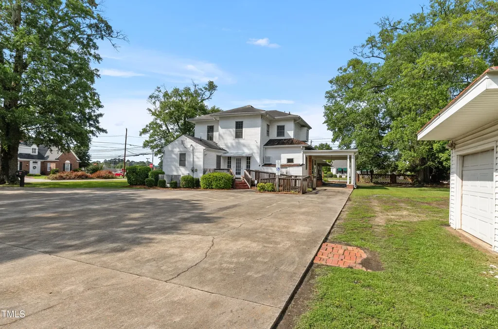 201 S Orange Avenue Dunn NC 28334