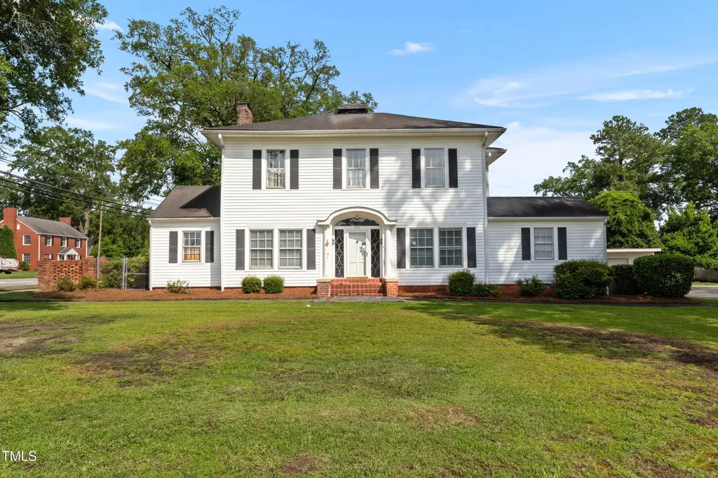 201 S Orange Avenue Dunn NC 28334