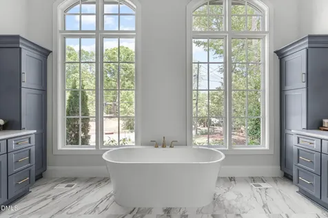 1221 Dixie Trail Raleigh NC 27607