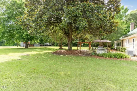 6200 Us-401 S Bunnlevel NC 28323