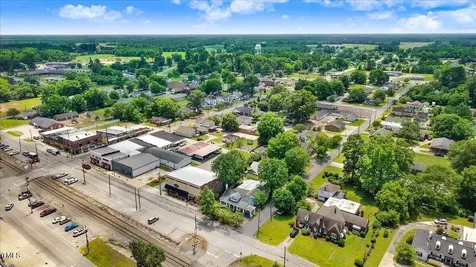 125 W Pine Street Pine Level NC 27568