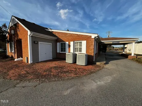 305 N 7th Street Creswell NC 27928