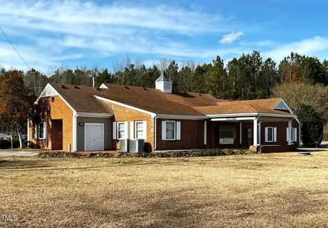 305 N 7th Street Creswell NC 27928
