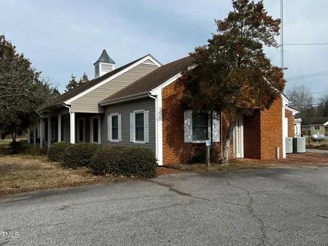 305 N 7th Street Creswell NC 27928