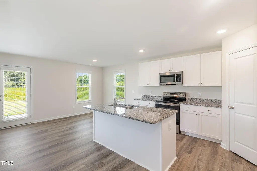 37 Chloe Court Selma NC 27576