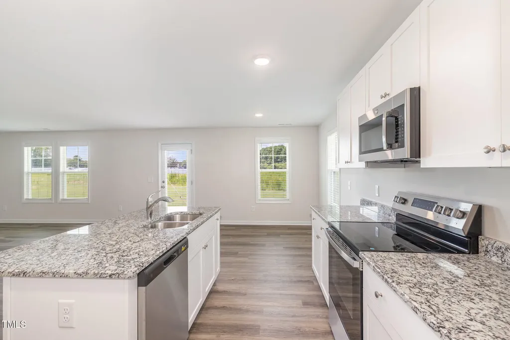 37 Chloe Court Selma NC 27576