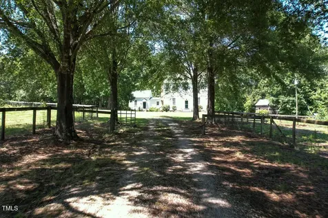 4822 Nc Highway 98 W Youngsville NC 27596