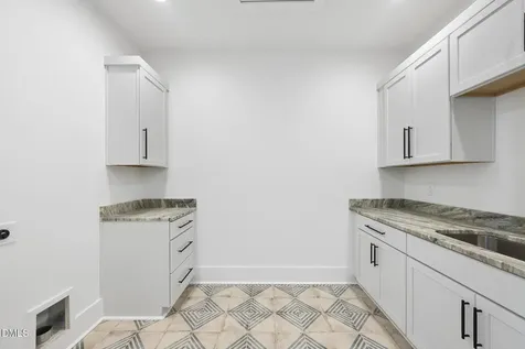 1009 Parker Street Raleigh NC 27607