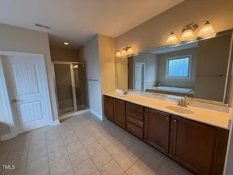 804 Greystone Crest Way Cary NC 27519