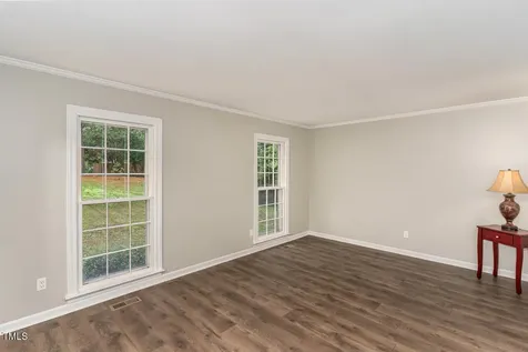 6824 Branton Drive Cary NC 27519