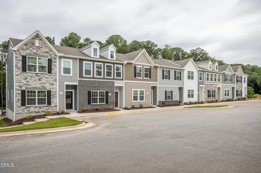 185 Seville Way Clayton NC 27520