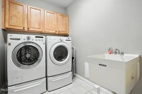 104 Vatersay Drive Apex NC 27502