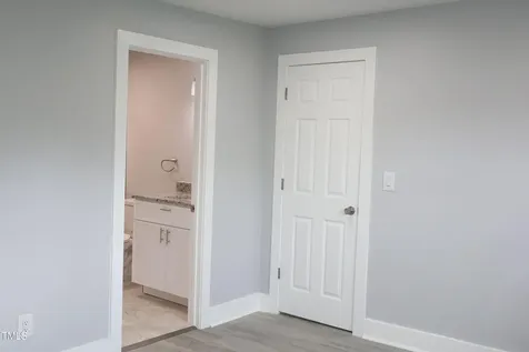 1016 Rauhut Street Burlington NC 27217