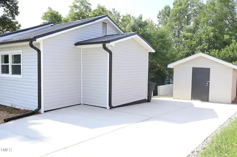 1016 Rauhut Street Burlington NC 27217