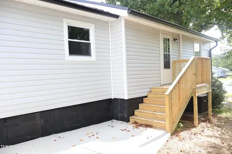 1016 Rauhut Street Burlington NC 27217