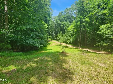 1080 Kudzu Lane Danbury NC 27016