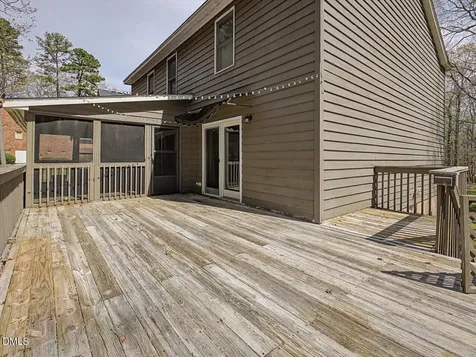 9 Pinecourt Drive Siler City NC 27344