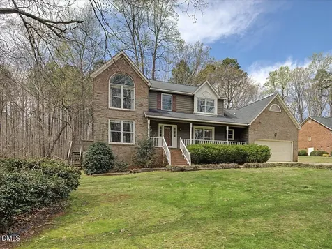 9 Pinecourt Drive Siler City NC 27344