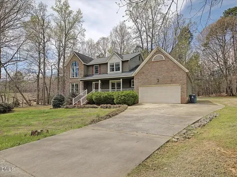 9 Pinecourt Drive Siler City NC 27344