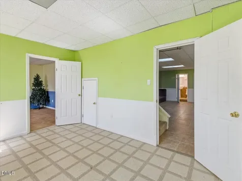 9 Pinecourt Drive Siler City NC 27344