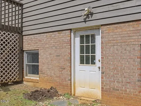 9 Pinecourt Drive Siler City NC 27344