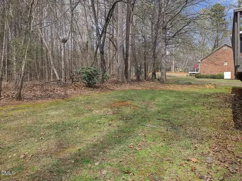 9 Pinecourt Drive Siler City NC 27344