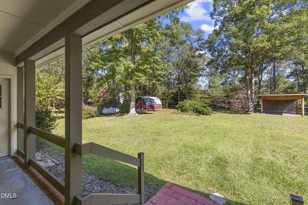 712 W J Street Erwin NC 28339