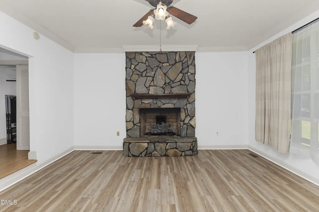712 W J Street Erwin NC 28339