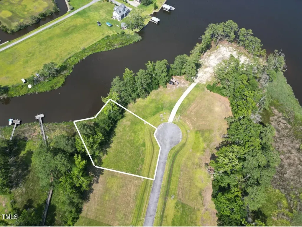 0 Pointe Harbor Drive Belhaven NC 27810