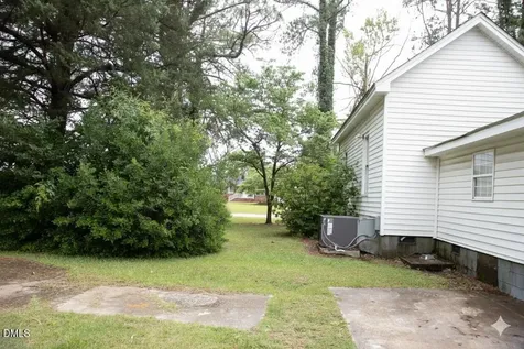 22485 Nc 125 Williamston NC 27892