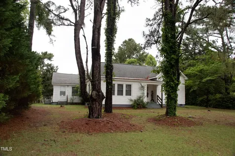 22485 Nc 125 Williamston NC 27892