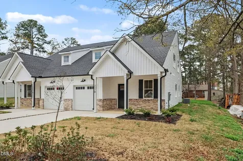 207 - B S Main Street Four Oaks NC 27524