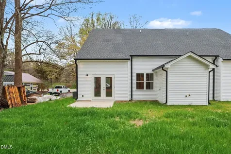 207 - B S Main Street Four Oaks NC 27524