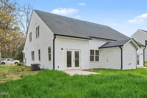 207 - B S Main Street Four Oaks NC 27524