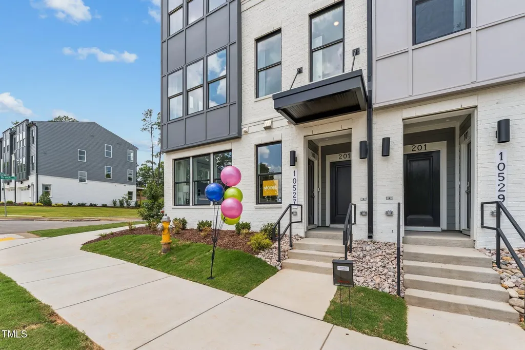 10553 Pleasant Branch Drive Raleigh NC 27614