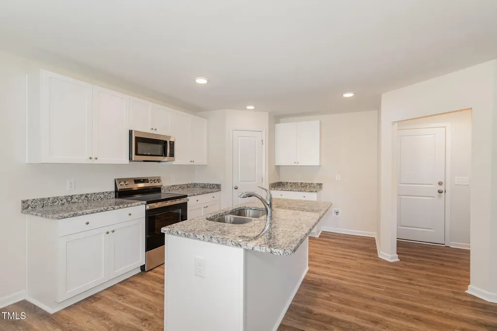 17 W Emily Gardens Drive Selma NC 27576