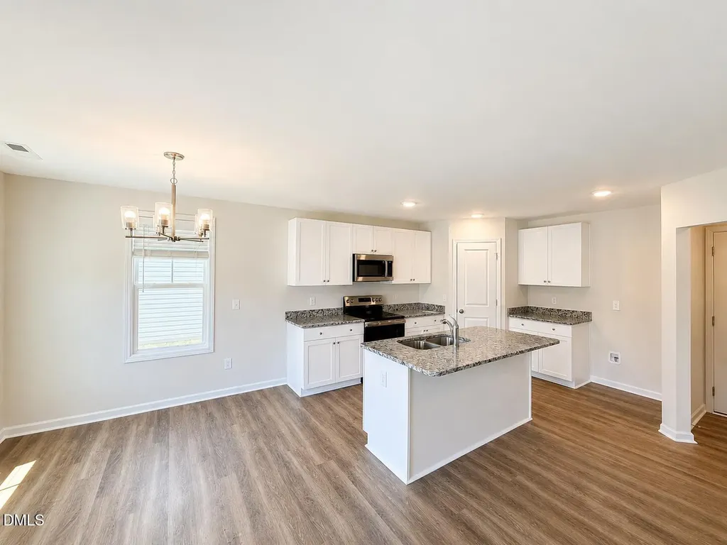 17 W Emily Gardens Drive Selma NC 27576